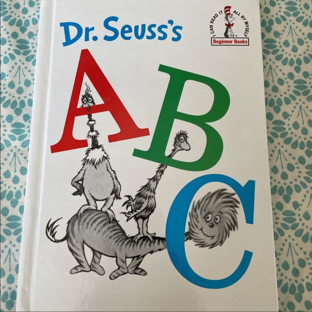 Dr Seuss ABC book READ DESCRIPTION